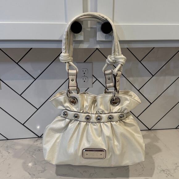 Vintage XOXO Y2K faux leather shoulder hobo bag knotted handles shimmery white - Picture 1 of 16